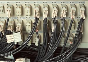 電磁界シミュレーションツールはあります